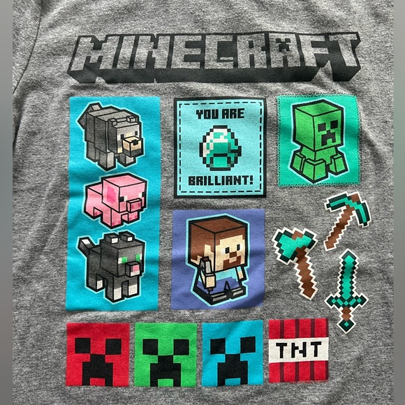 Boys Grey Minecraft T-Shirt, size small (from Old Navy) - Picture 2 of 4